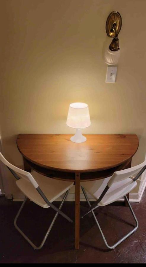 Cozy Downtown Private Rooms Near Ago 多伦多 外观 照片