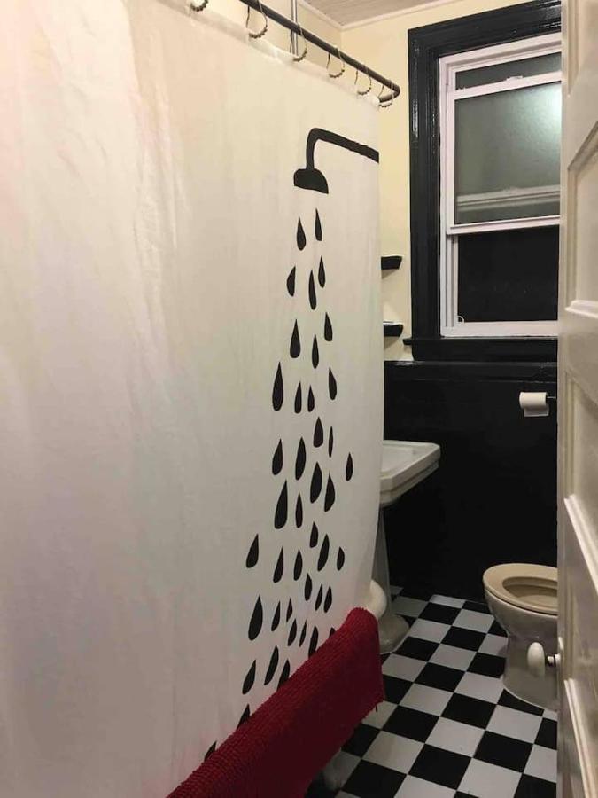 Cozy Downtown Private Rooms Near Ago 多伦多 外观 照片